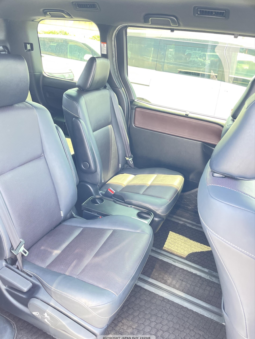 
										Toyota Esquire- GI Non Hybrid 2020 Pearl Color full									