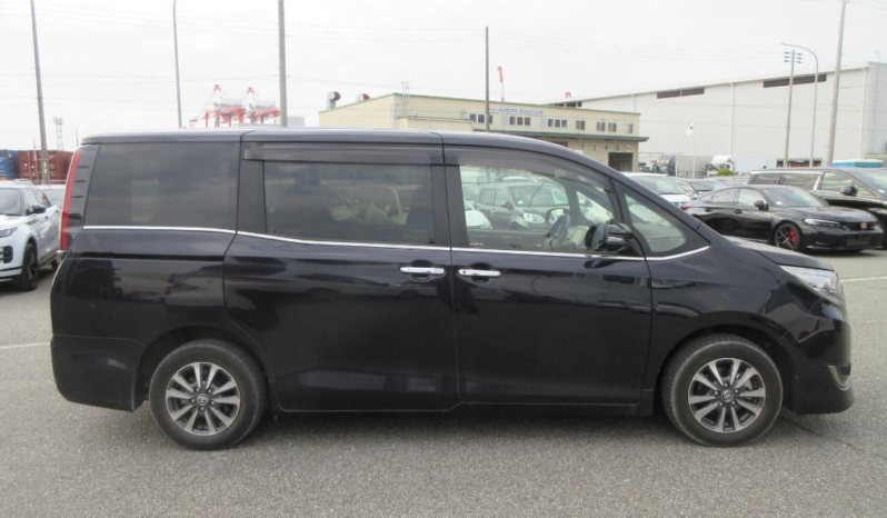 
								Toyota Esquire-GI Premium Package Non Hybrid 2021 Black Color full									