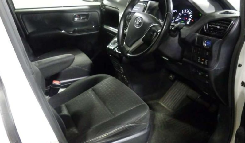 
								Toyota Noah- G Package Hybrid 2020 Pearl Color full									