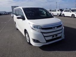 Toyota Noah- G Package Hybrid 2020 Pearl Color