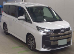 Toyota Noah S-Z Package Hybrid 2025 Pearl Color