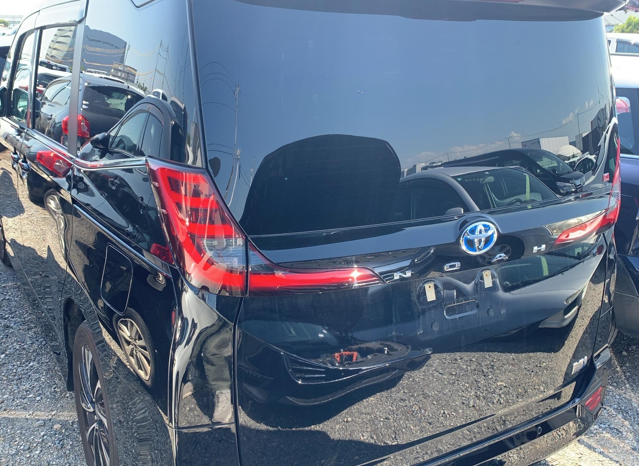 
								Toyota Noah S-Z Package Hybrid 2023 Black Color full									