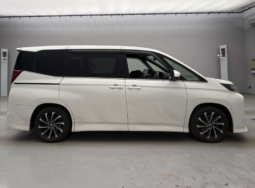 Toyota Noah-SZ Package Hybrid 2023 Pearl Color