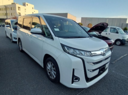 Toyota Noah S-Z Package Non Hybrid 2022 Pearl Color