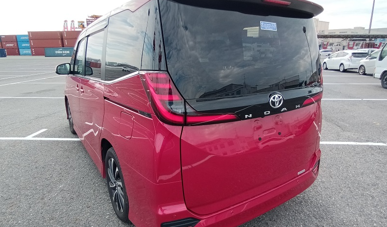 
								Toyota Noah S-Z Package Hybrid 2024 Red Wine Color full									