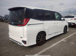 
										Toyota Noah S-Z Package Hybrid 2023 Pearl Color full									