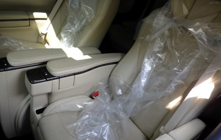 
								Toyota Alphard Executive Lounge Package 2021 Black Color full									