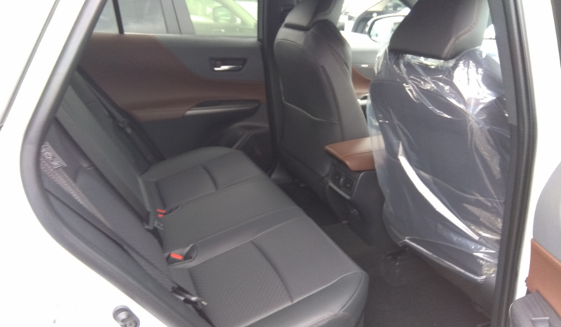 
								‎Toyota Harrier Z Leather Package 2022 Pearl Color full									