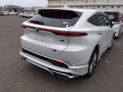 
										‎Toyota Harrier Z Leather Package 2023 Pearl Color full									