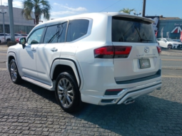 
										Toyota Land Cruiser Prado ZX Package 2022 Pearl Color full									