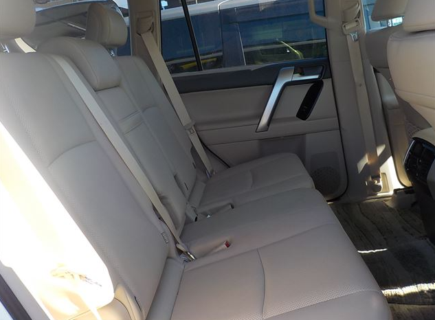 
								Toyota Land Prado TX-L Limited Package 2022 Pearl Color full									