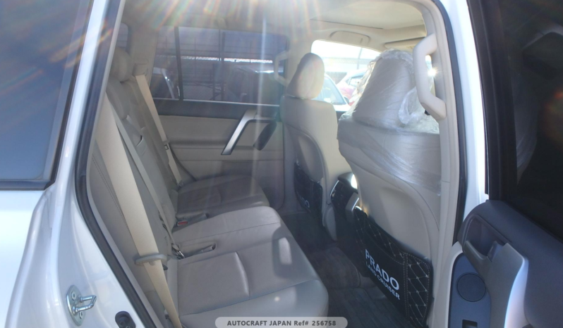
								Toyota Land Cruiser Prado TX-L Limited Package 2022 Pearl Color full									