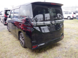 
										Toyota Voxy-SZ Package Hybrid 2024 Black Color full									