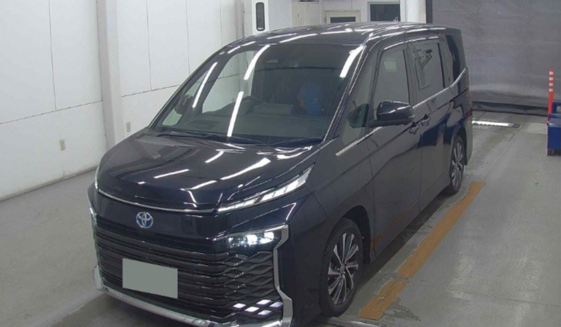 
								Toyota Voxy-SZ Package Hybrid 2022 Purple Color full									