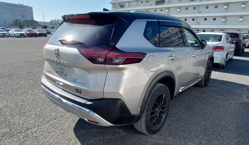 
								Nissan X-Trail 4th Generation Package 2023 Beige Color full									