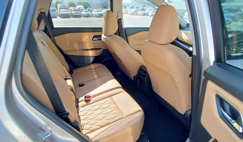 
								Nissan X-Trail 4th Generation Package 2023 Beige Color full									