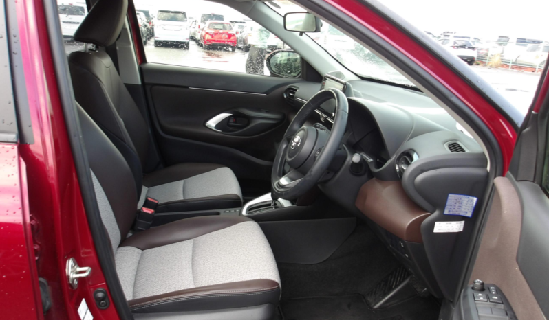 
								Toyota Yaris Cross-Z Leather Package 2021 Red Wine Color full									